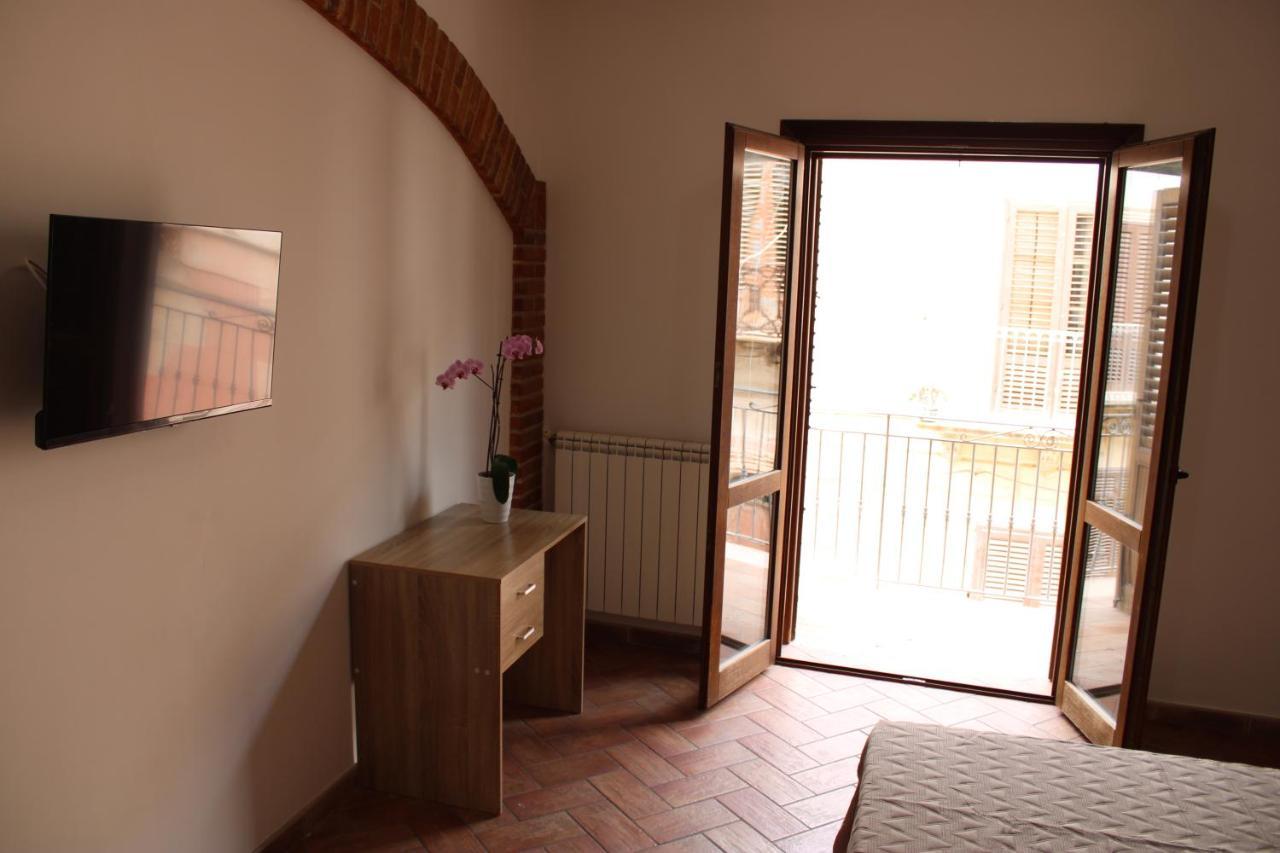 B&B Casa Giuliana Balestrate Exteriör bild