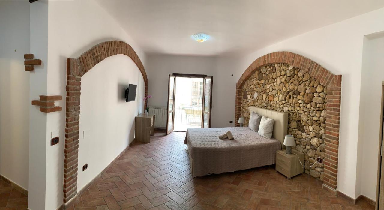 B&B Casa Giuliana Balestrate Exteriör bild