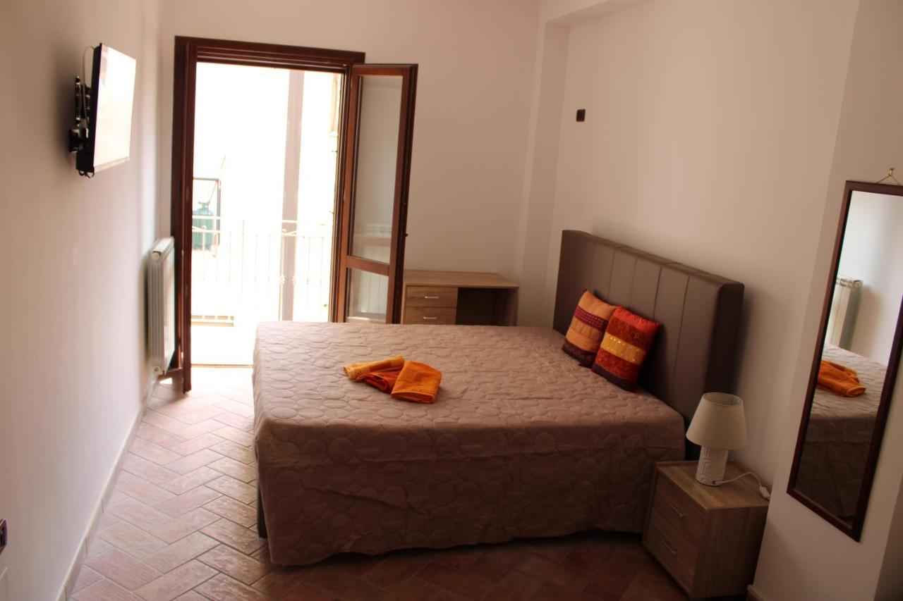 B&B Casa Giuliana Balestrate Exteriör bild