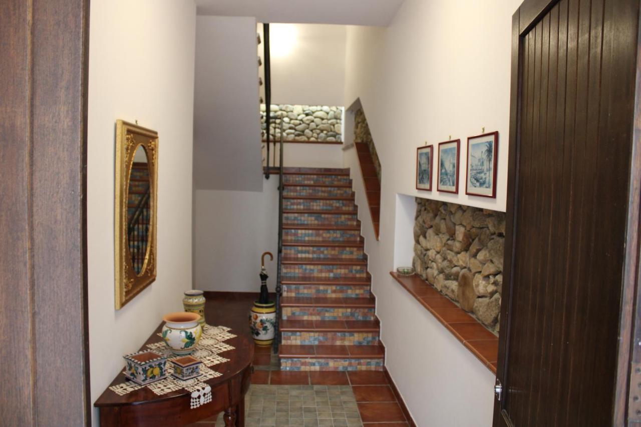 B&B Casa Giuliana Balestrate Exteriör bild