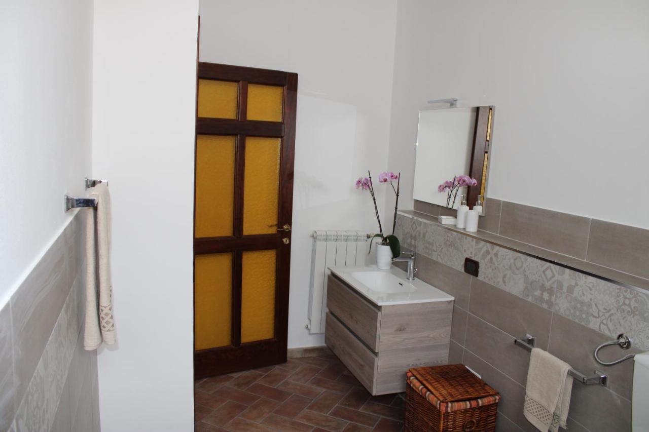 B&B Casa Giuliana Balestrate Exteriör bild
